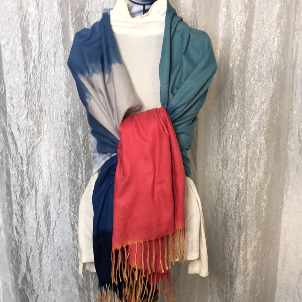 PRETTY PERSUASIONS scarf